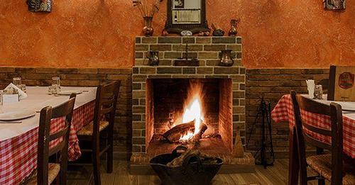 Χουχουλιάρικα τεβερνάκια και μεζεδοπωλεία με τζάκι